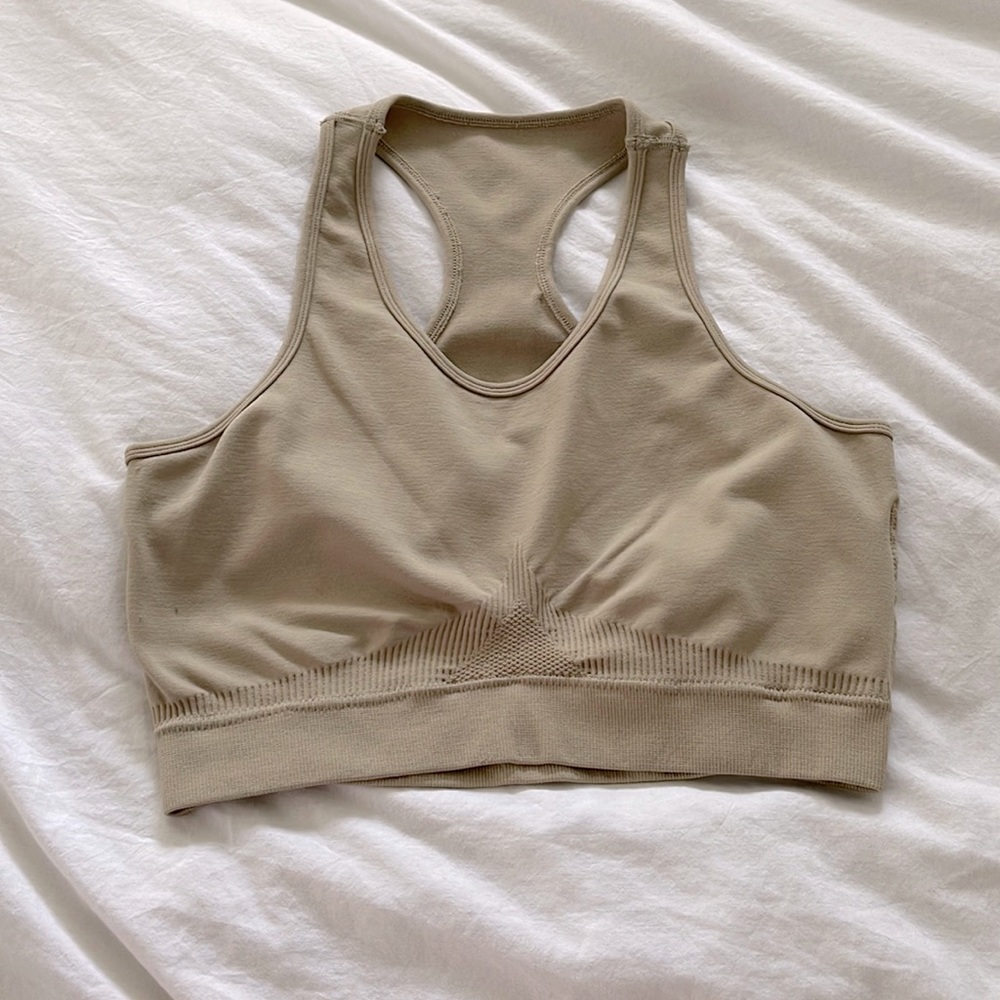Alphalete sports Bra